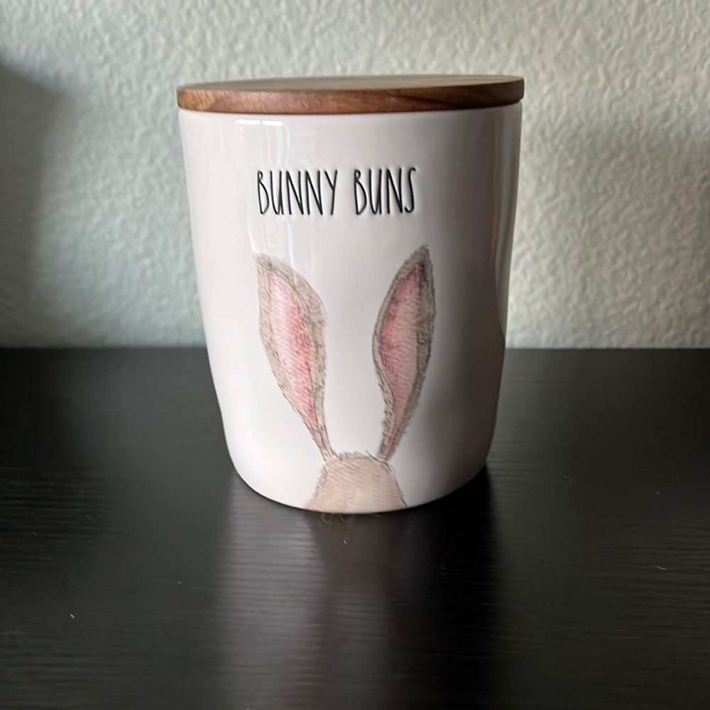 Rae Dunn spring canister